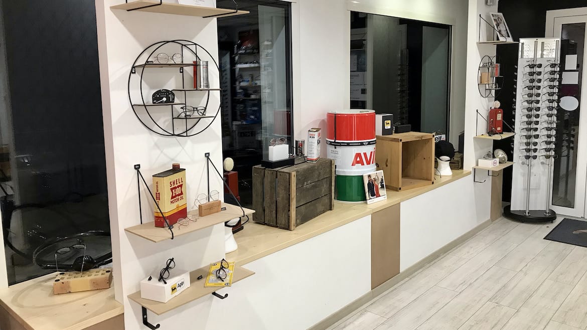 vitrine opticien bréhal